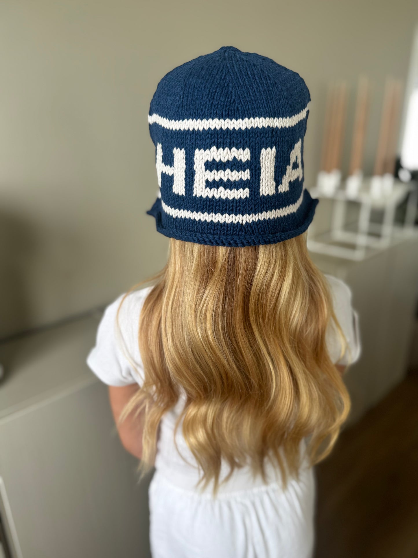HEIA ÅKRA, bøttehatt (norsk)